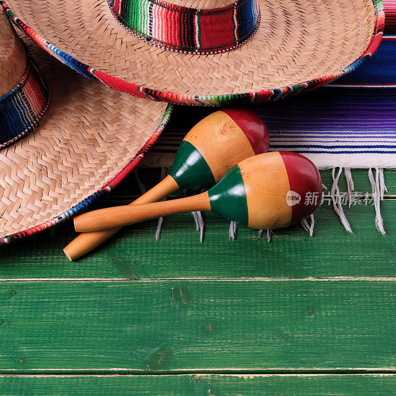 墨西哥狂欢节帽和沙球