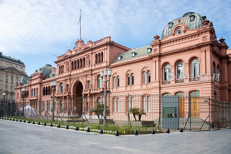 阿根廷布宜诺斯艾利斯梅奥广场的粉红色房子