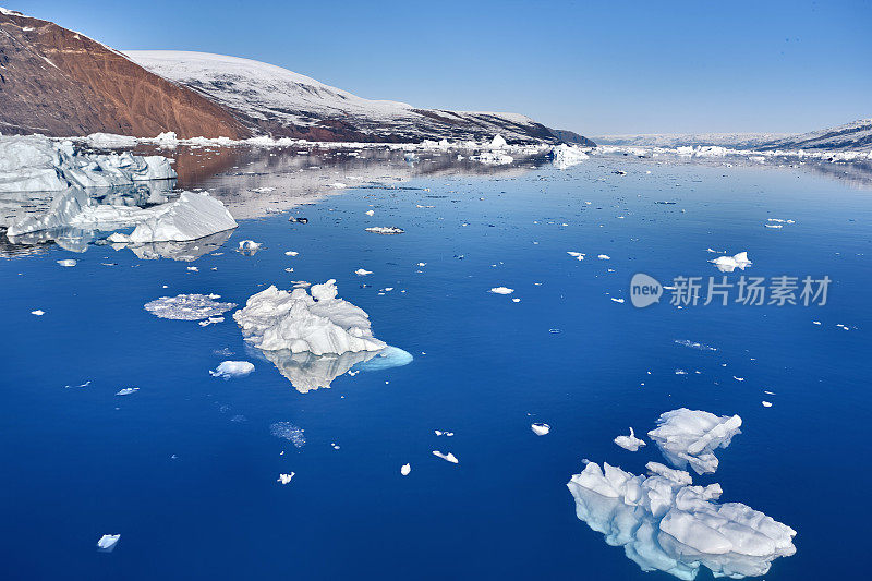 格陵兰峡湾浮冰
