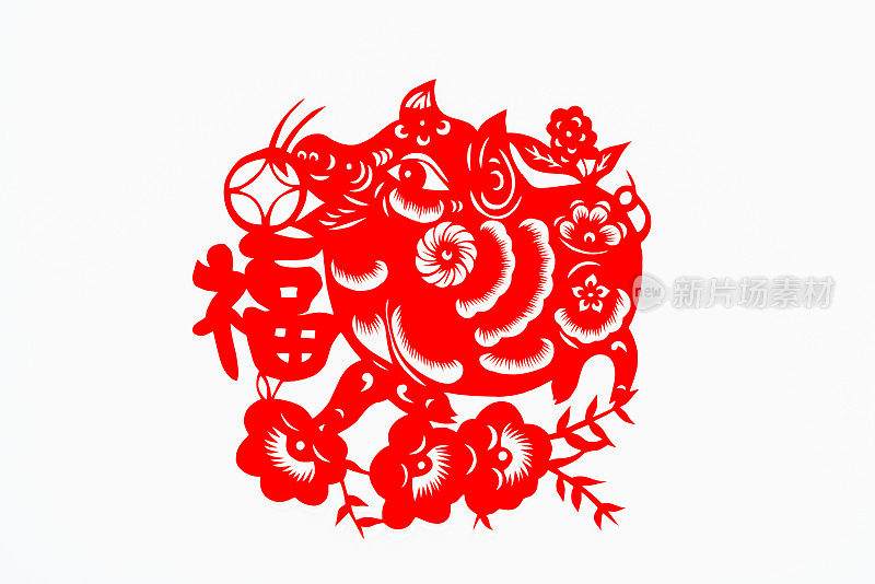 中国传统剪纸艺术图案、花窗。农历新年。猪年。象征着幸福和好运。中国吉祥元素。汉字翻译(祝福，长寿，和平，财富，丰饶)