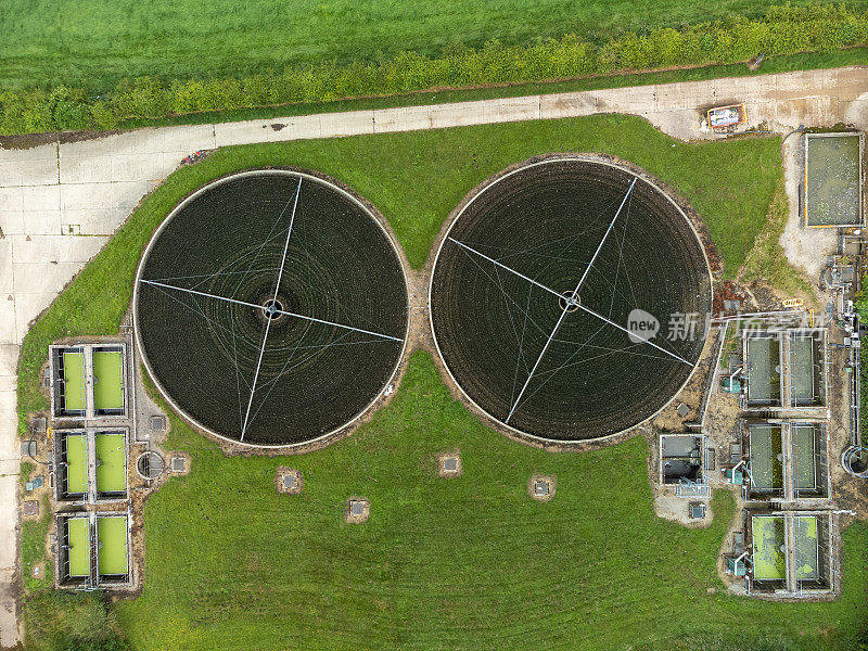 鸟瞰图室外污水处理设施在英国