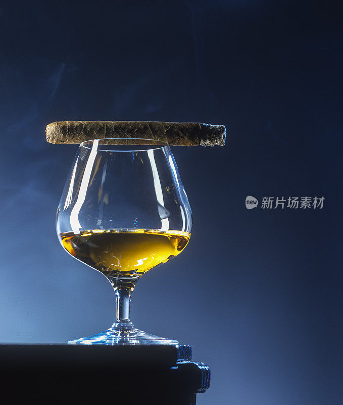 干邑加雪茄