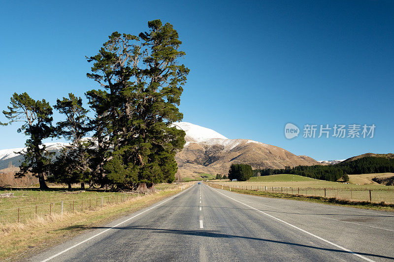 通往亚瑟山口之路，新西兰