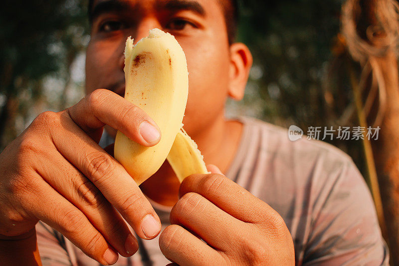 男人喜欢吃香蕉