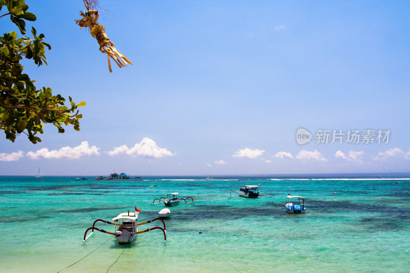 美丽的热带海滩-潜水浮潜天堂，莱姆邦安岛，巴厘岛