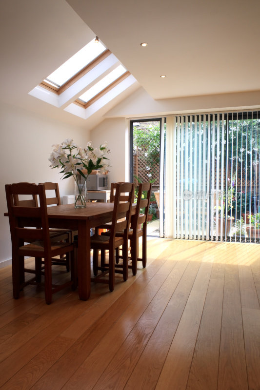 现代餐厅厨房。