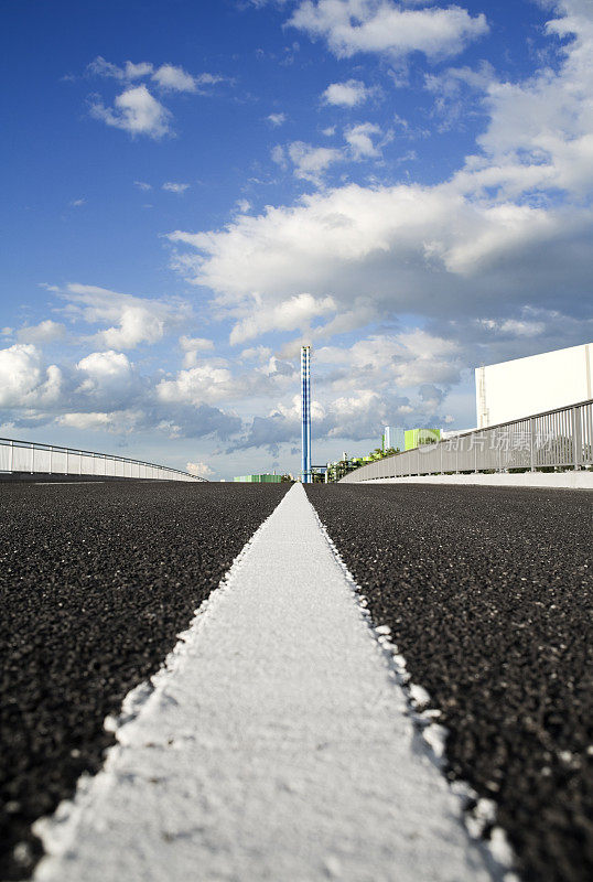 美因茨工业区街道上的路标