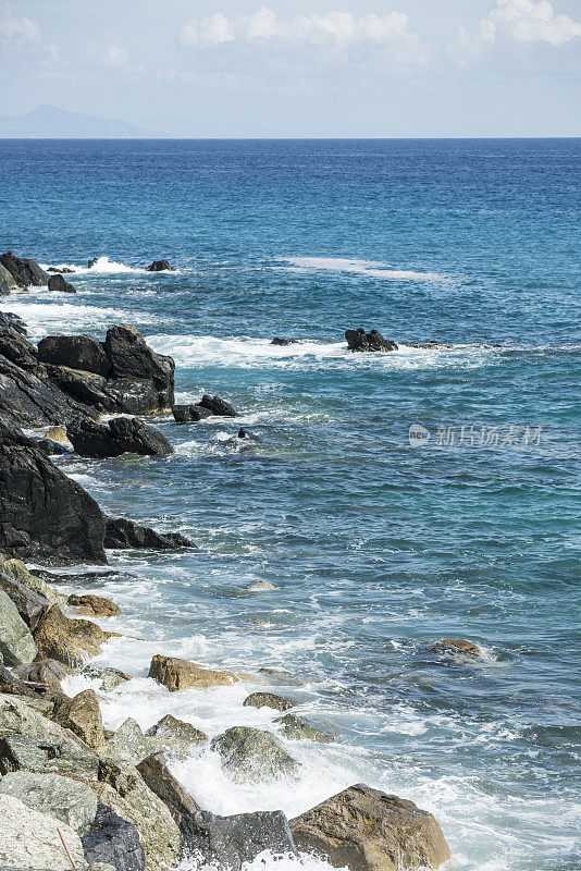 海洋和岩石