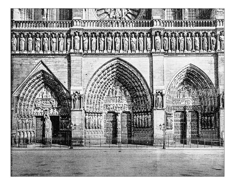 巴黎圣母院入口的古董照片(法国巴黎)