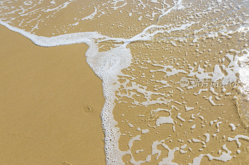 澳大利亚黄金海岸的海滩波涛