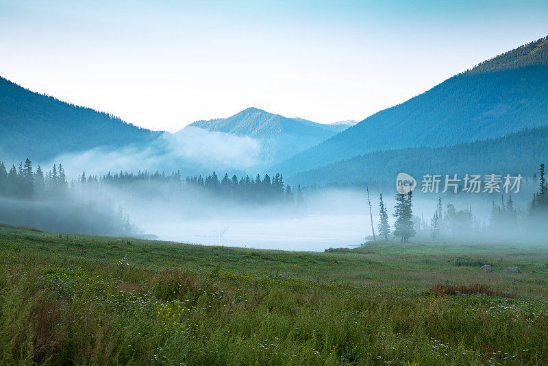 新疆喀纳斯壮观的风景