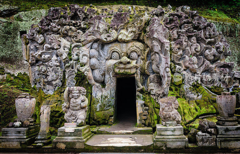 印度尼西亚巴厘岛一座寺庙的入口