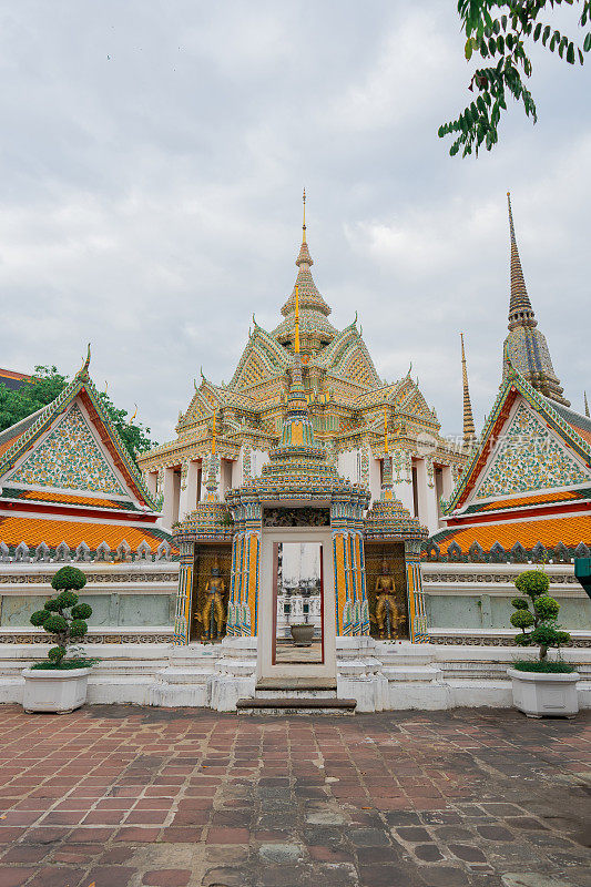 曼谷卧佛寺的风景