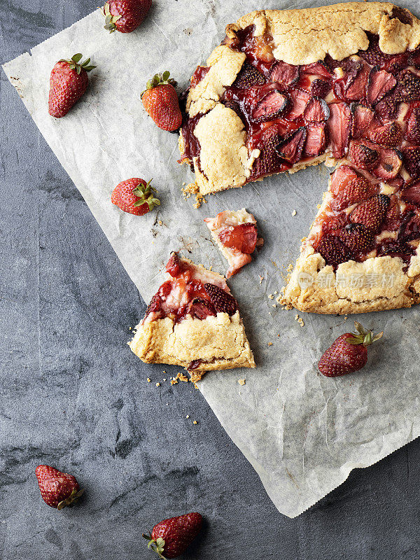 草莓奶油蛋糕，草莓奶油蛋糕，草莓挞，草莓挞，草莓派，草莓酥饼