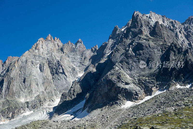 山峰