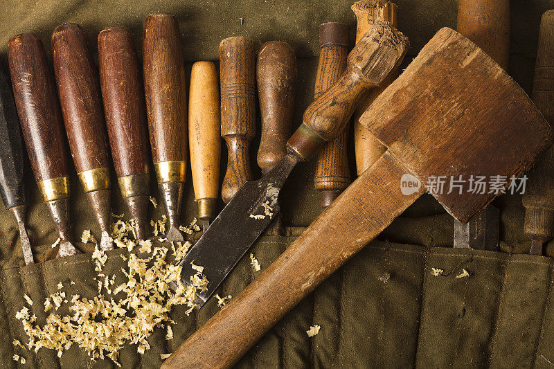 凿子、木槌、木工工具
