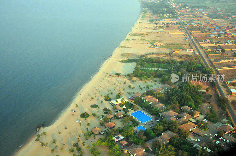 布琼布拉;布隆迪:从空中看坦噶尼喀湖海岸
