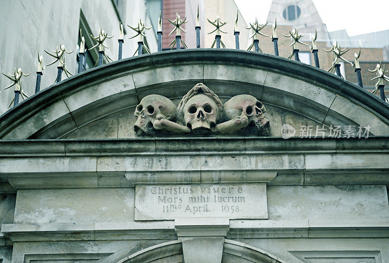 1658年英国伦敦门上的骷髅