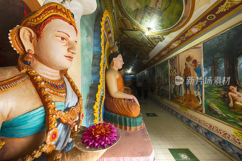 安古鲁卡拉穆拉神庙的雕像，尼甘布，斯里兰卡