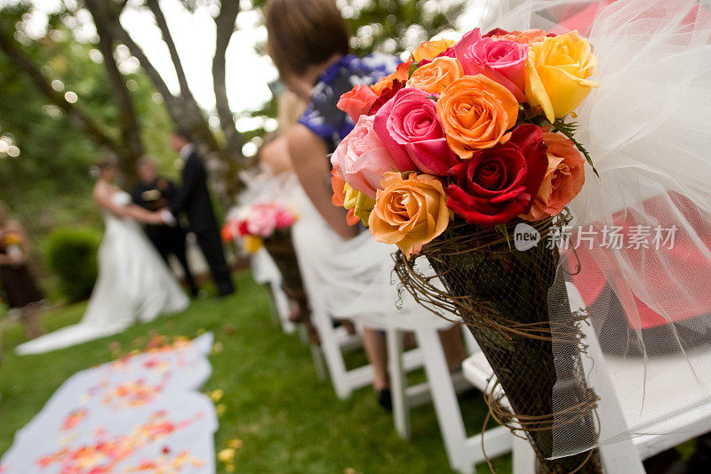 婚礼上的彩色花束