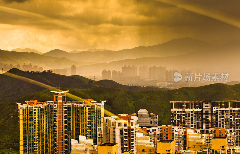 中国广东深圳雨后的天际线