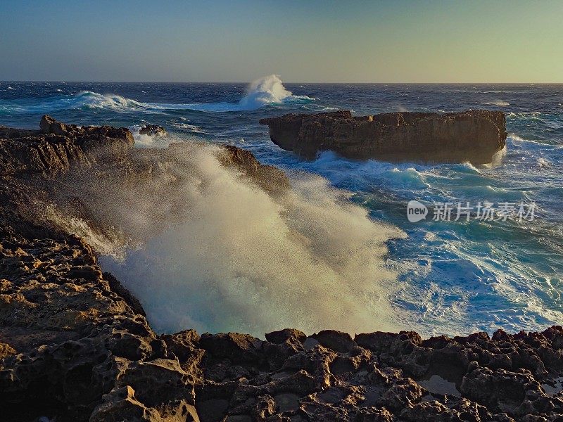 戈佐的地中海风暴