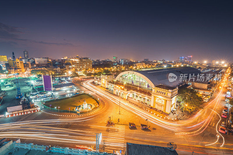 城市景观区(华兰芳火车站)傍晚俯瞰高层建筑(泰国曼谷)