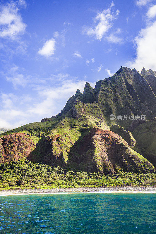 夏威夷考艾岛纳帕里海岸的风景优美