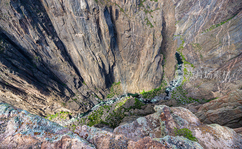 美国科罗拉多州甘尼森国家公园的黑峡谷