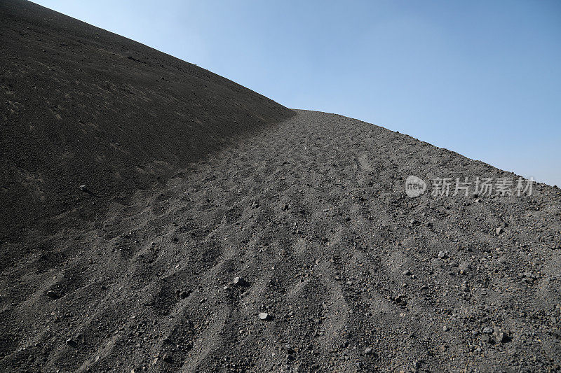 拉森火山国家公园的火山渣锥