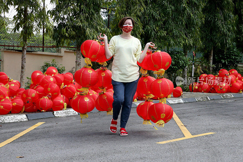 这是农历新年!