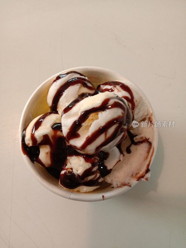 融化的冰淇淋2