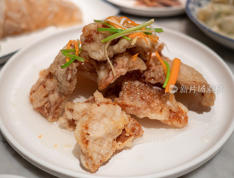 中国菜:糖醋肉油炸