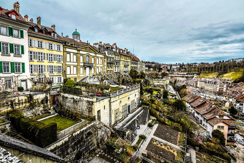瑞士伯尔尼美丽的社区的高角度视图