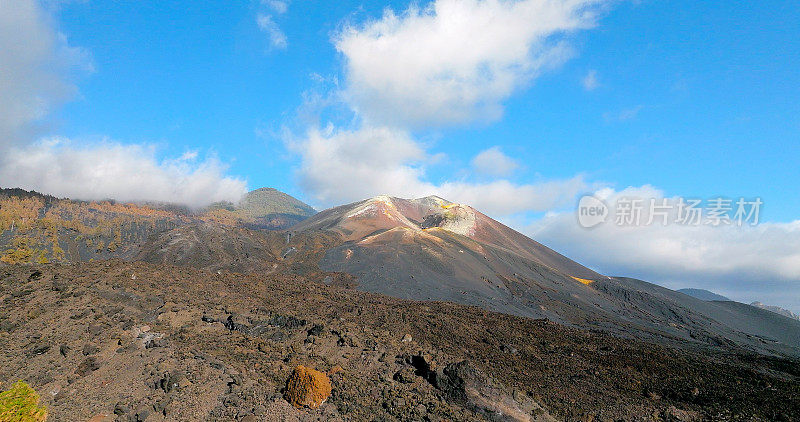 康伯雷维哈火山正式喷发7个月后的“塔乔盖特火山”鸟瞰图