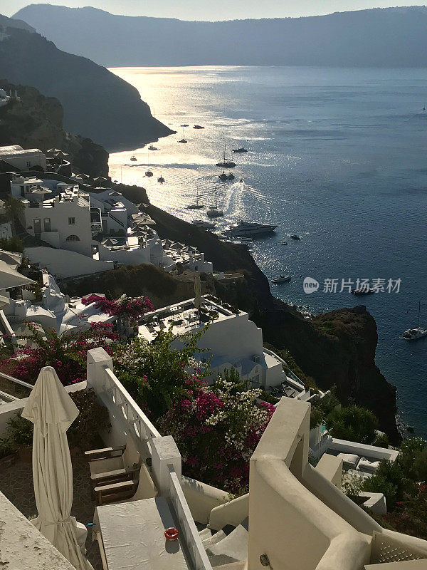 希腊-圣托里尼岛-伊亚村全景