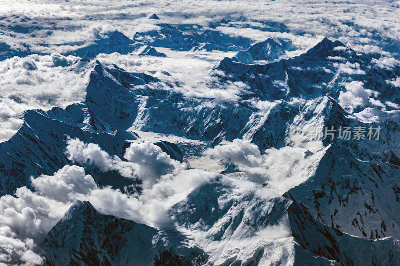 鸟瞰图巴基斯坦山脉，K2，巴基斯坦，喜马拉雅山，中亚