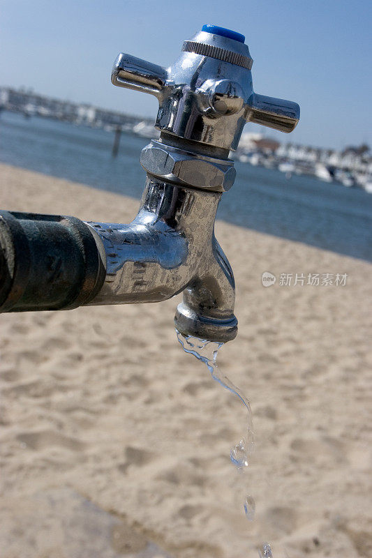 滴水的水龙头