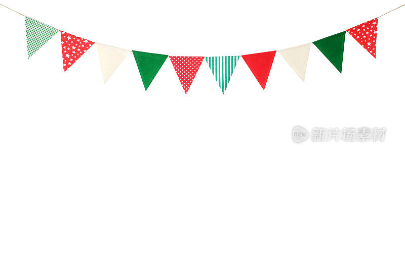 在白色背景上悬挂独立的小旗帜，装饰节日、庆祝活动、圣诞节和新年背景的物品