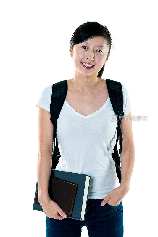成年女学生拿着书孤立在白色的背景