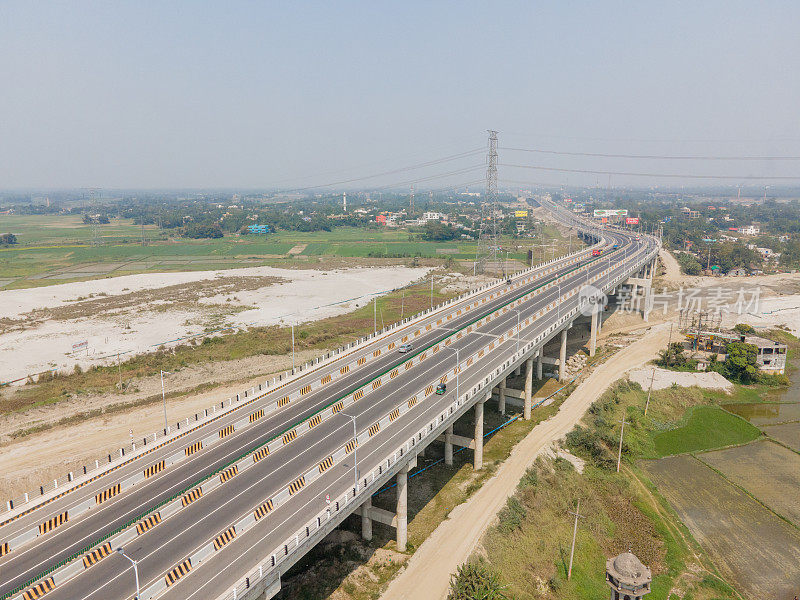 达卡市高速公路鸟瞰图。