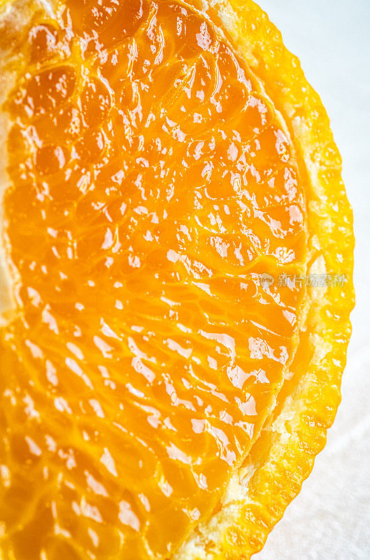 Dekopon或Shiranui柑橘的横截面