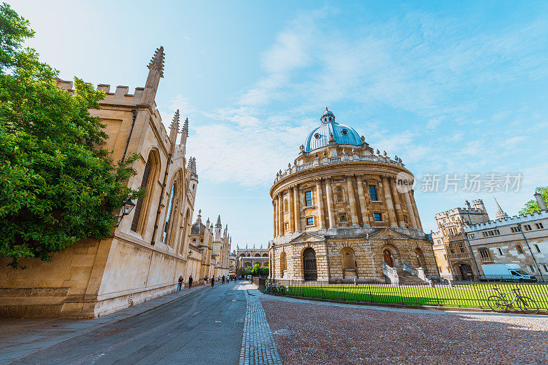 英国牛津的拉德克利夫摄影与万灵学院