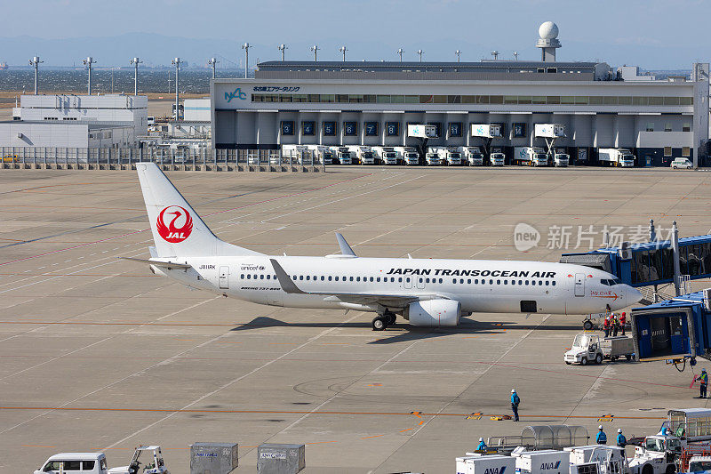 日本越洋航空公司波音737-800