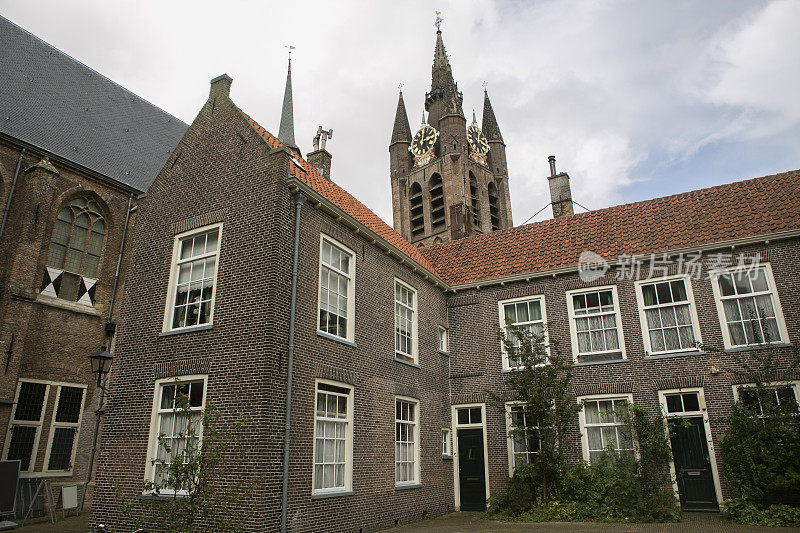 荷兰代尔夫特市中心的传统建筑