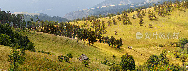 山全景