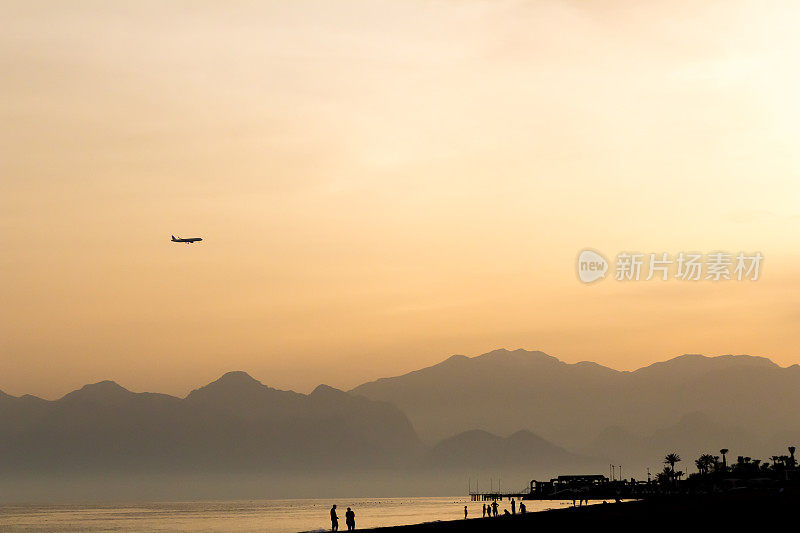 劳拉海滩日落