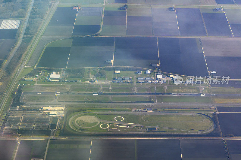 正在开发中的荷兰莱利斯塔德机场鸟瞰图
