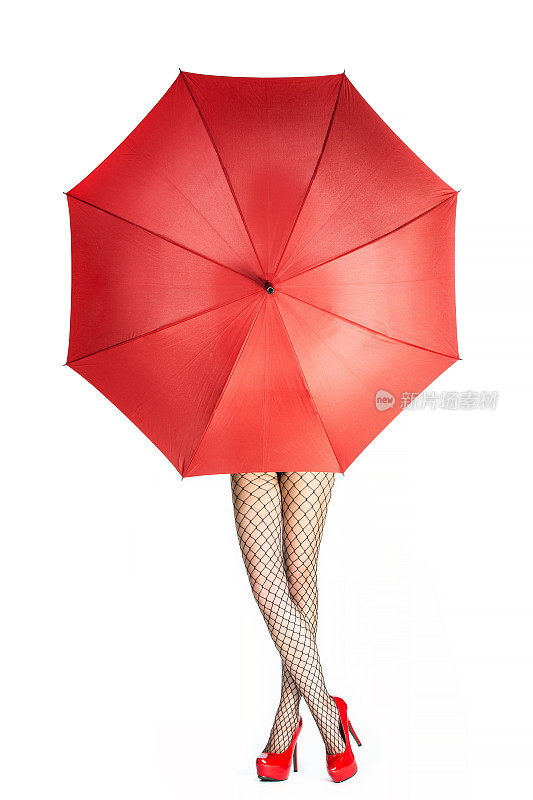 腿上穿着红色高跟鞋后面的雨伞，工作室概念