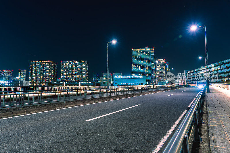 东京晴美码头和丰洲码头的城市道路